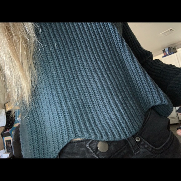 Sweater - Picture 3 of 3